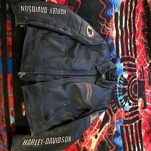 Mens medium Harley Davidson leather jacket with zip in liner